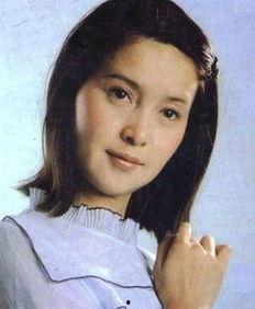 李小璐妈妈年轻照片,李小璐妈妈年轻时的风华绝代瞬间